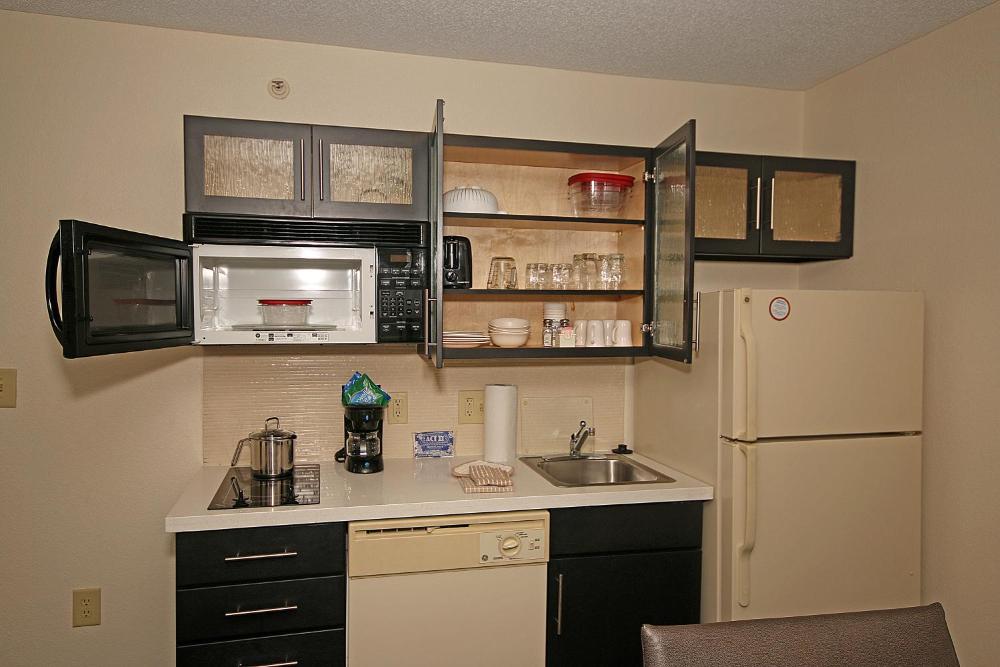 Studio Queen Suite interior